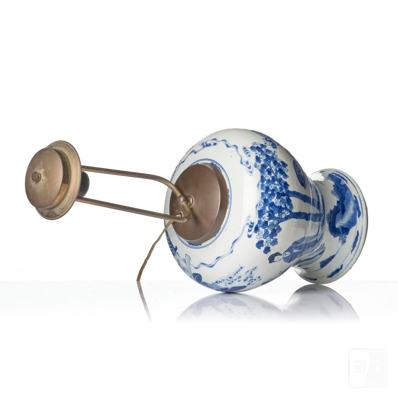 A blue and white 'boys at play' vase, - 图5